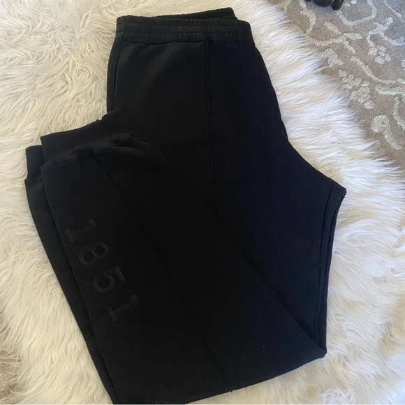 Bally outfit - Picture 7 of 13